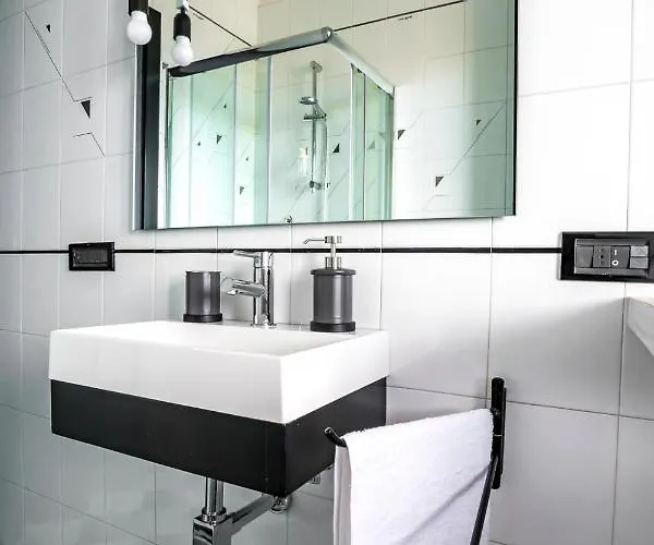 A Casa Di Alberto Bed & Breakfast 4*